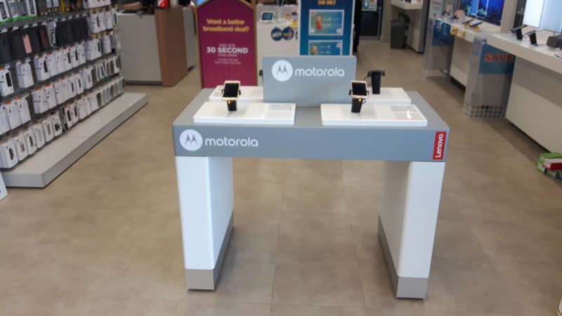 motorola retail display installation at dixons